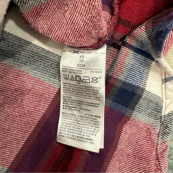 🚨 Bundle of 2 Old Navy Classic Plaid Tops - Picture 7 of 10